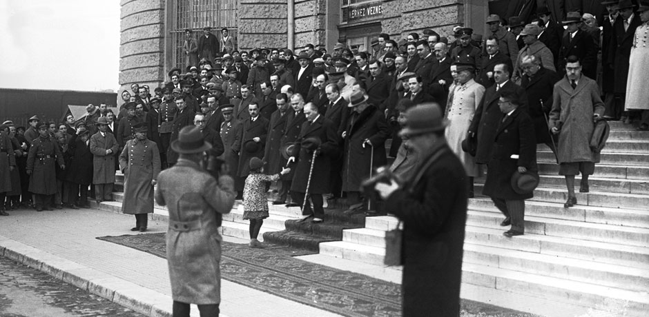 Hoş Geldin Gazi - Atatürk’ün İstanbul Günleri (1927–1938) ana resimler