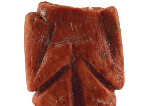 Aykta duran insan heykelciği, kırmızı kireçtaşı, 8800-8000